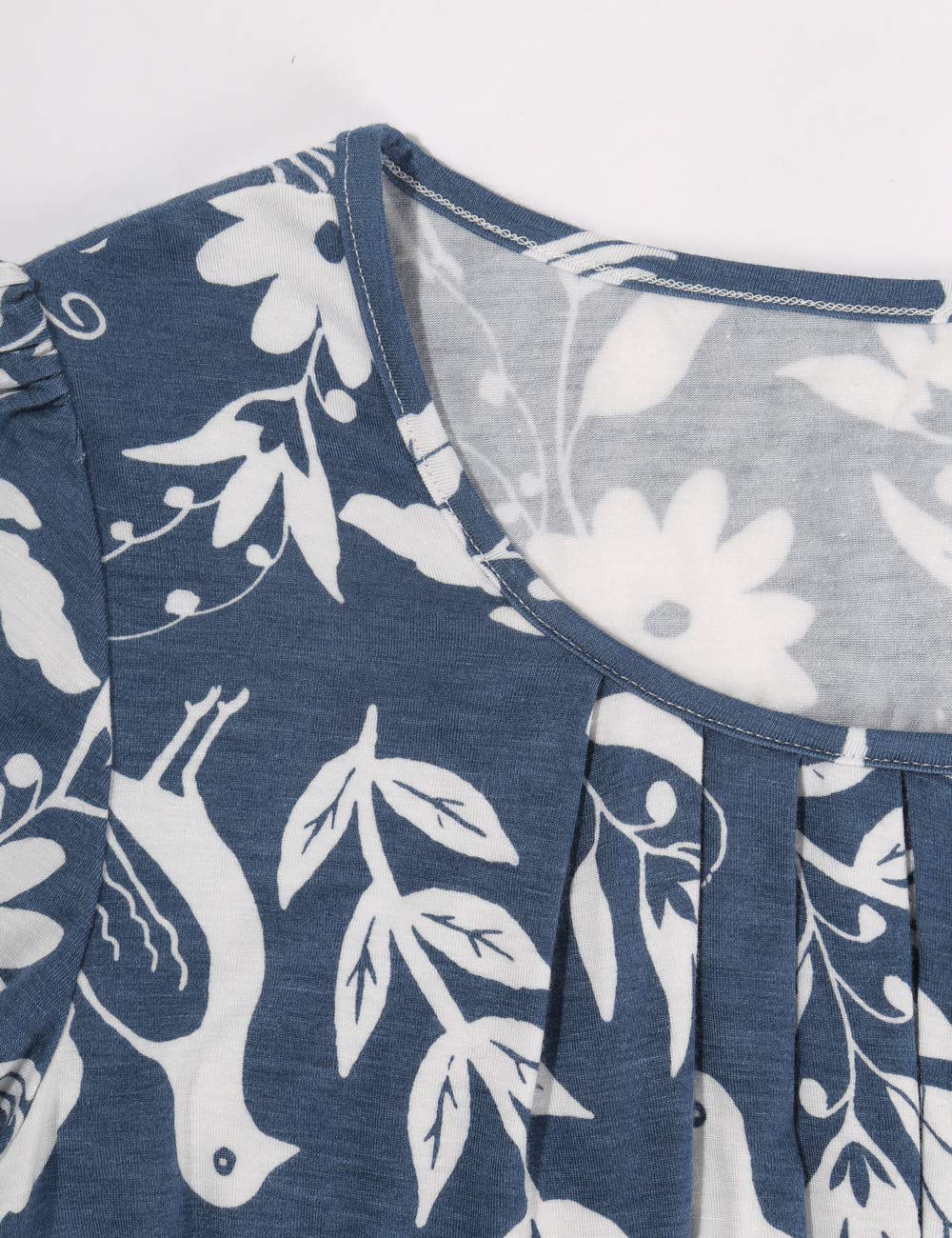 DJT Scoop Neck Flower Bird Print Short Sleeve Women's Pleated Front Blouse Tunic Tops